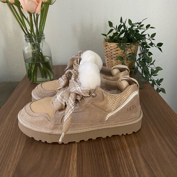 UGG Lowmel Sneakers Sand Size 10W BRAND NEW NEVER WORN - Picture 2 of 7